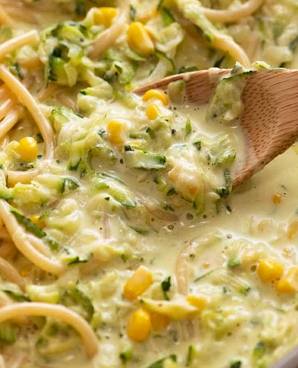 Pasta with Creamy Zucchini Sauce