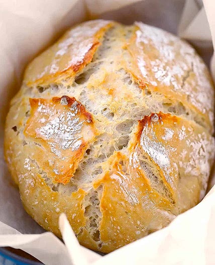 Dutch Oven No Knead Crusty Bread