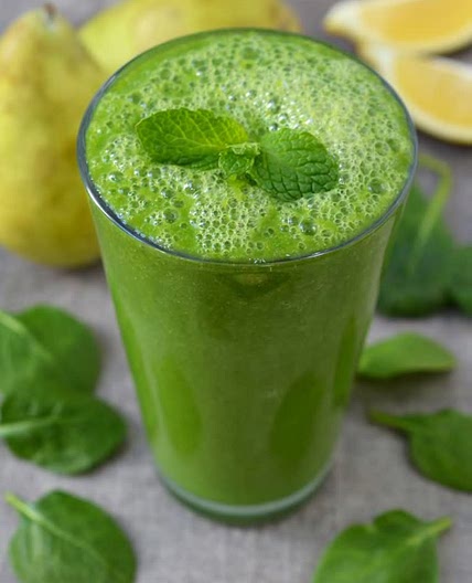 Spinach and Pear Smoothie
