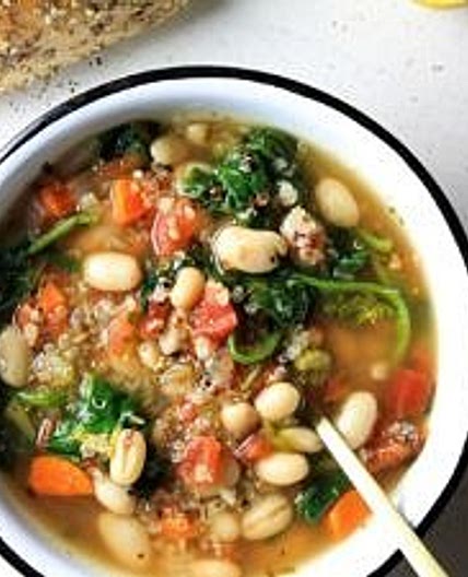 KALE, QUINOA & WHITE BEAN SOUP