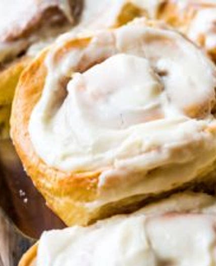 Big Giant Cinnamon Rolls