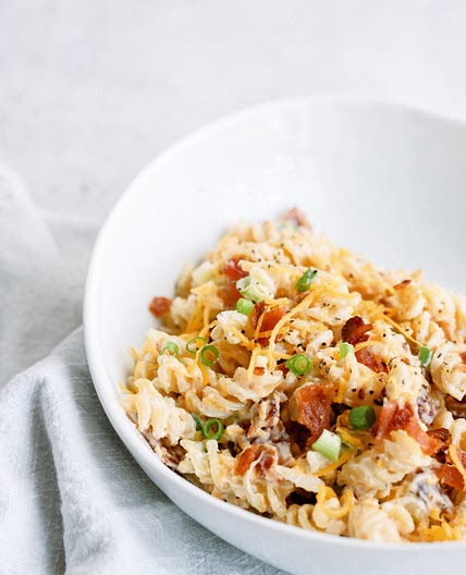 CHEESY BACON RANCH PASTA SALAD RECIPE