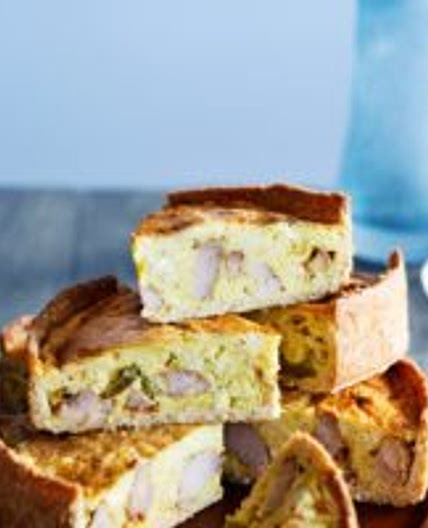 Keto chicken curry pie