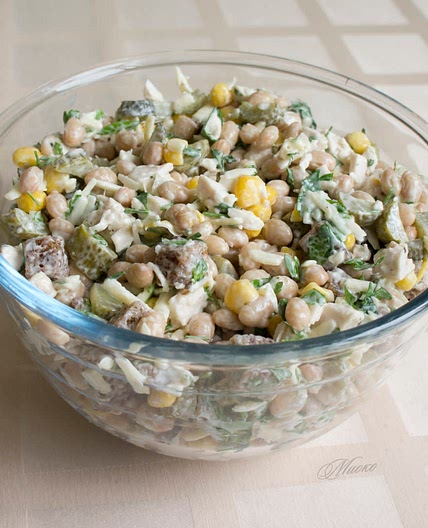 Chicken and bean salad