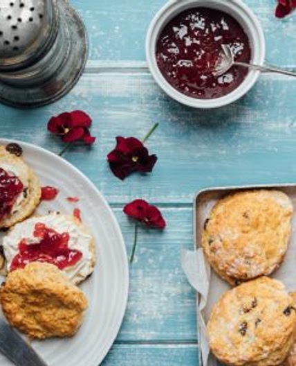 Queen’s former chef reveals how to make the perfect scone