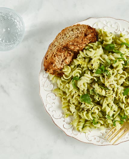 15-Minute Creamy Avocado Pasta