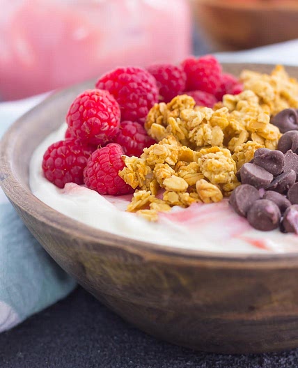 RASPBERRY GRAPEFRUIT YOGURT BOWL
