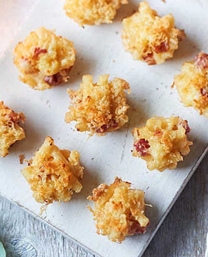 Mac and cheese muffins