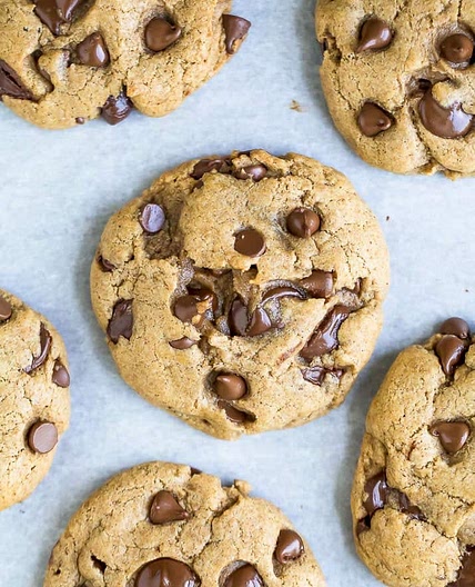 Vegan chocolate chip cookies 