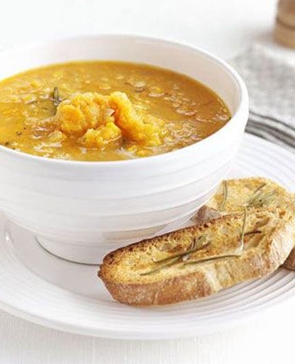 Sweet potato & rosemary soup with garlic toasts