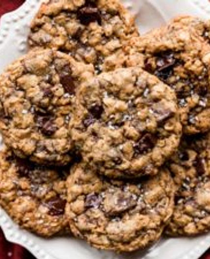 Dark Chocolate Chunk Oatmeal Cookies