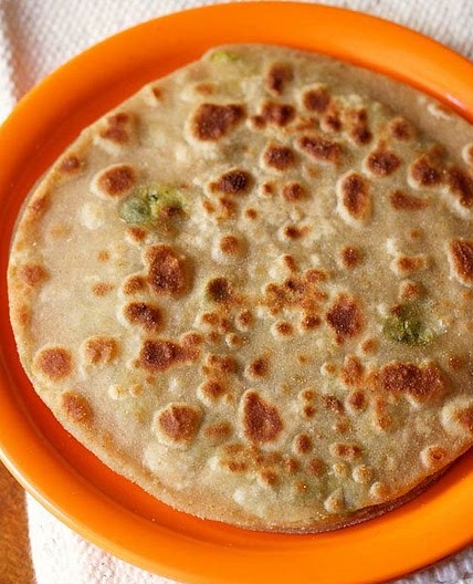 Matar Paratha | Peas Paratha