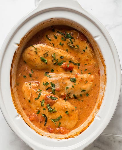 Slow Cooker Creamy Tomato Basil Chicken