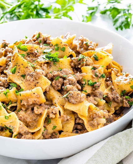 One Pot Beef Stroganoff