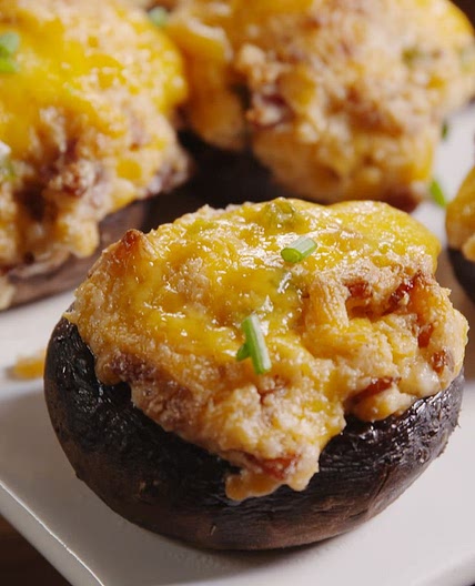 Jalapeño Popper Stuffed Mushrooms