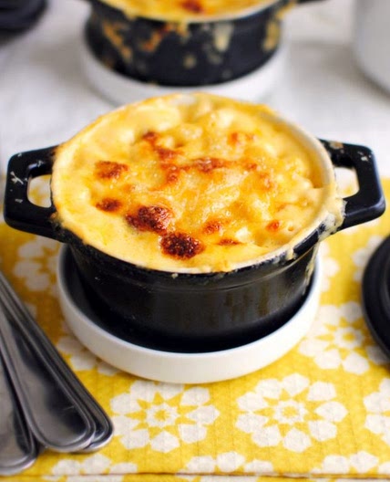 Individual Baked Mac & Cheese Pots