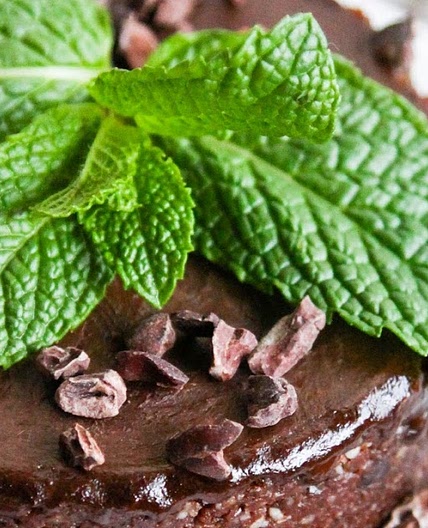 THE PERFECT RAW VEGAN BROWNIE (FOR TWO)