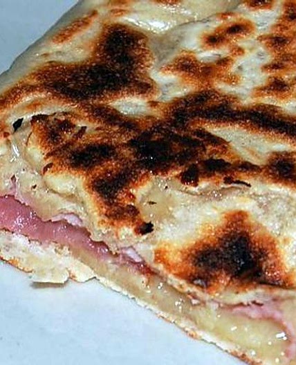 Un repas de dimanche soir: Naans croque monsieur faciles, rapides et excellents (6pts ww)!!!
