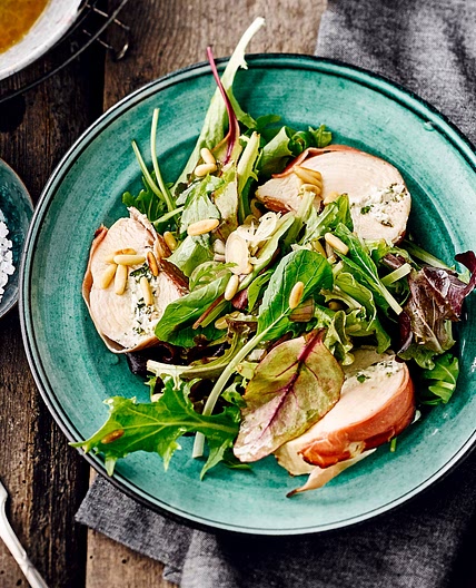 Salat mit Hähnchenbrust