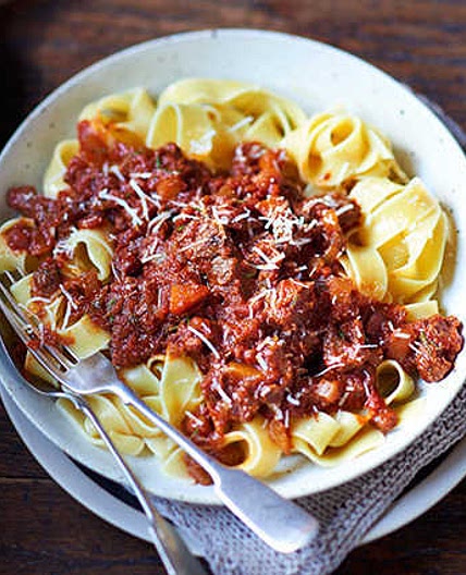 Slow-cooker beef ragu with pappardelle