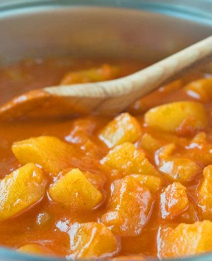 Veganes Erdäpfelgulasch