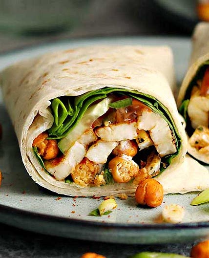Halloumi and roasted chickpeas wraps