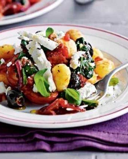 Greek-style gnocchi salad