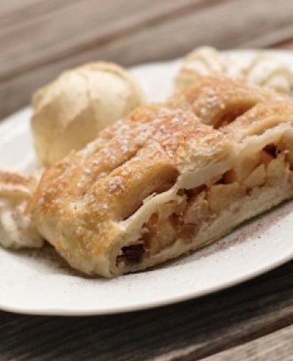 Wiener Apfelstrudel