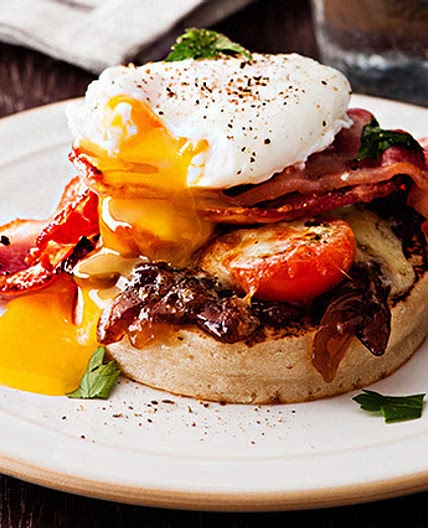 Cheesy bacon and egg crumpets