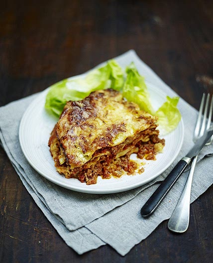 Jamie’s classic family lasagne