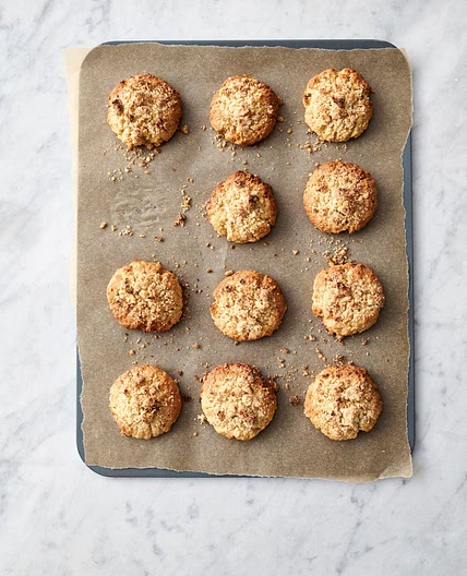 Apple crumble cookies