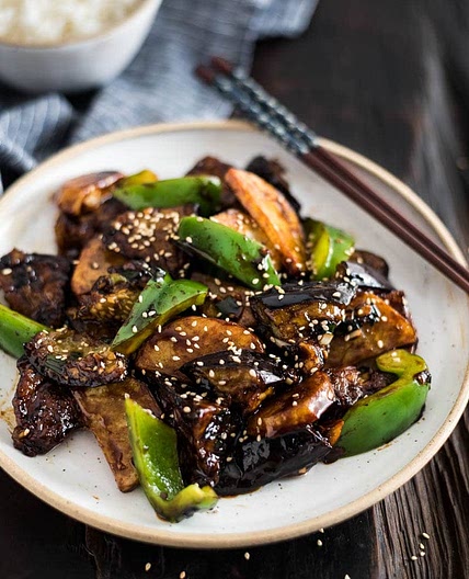 Di San Xian (Fried Potato, Eggplant and Pepper in Garlic Sauce 地三鲜)