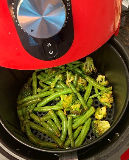 Air Fryer Spicy Green Beans