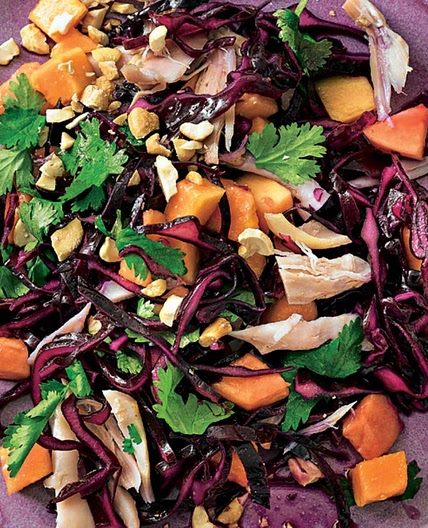 Rotkohl-Papaya-Salat mit Hähnchen