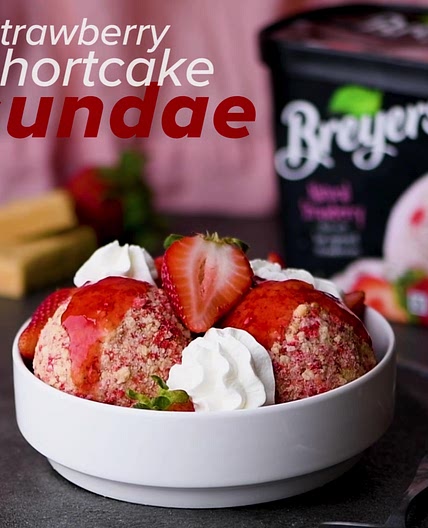 Strawberry Shortcake Sundae