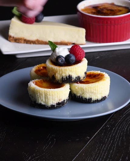 Oreo Crème Brûlée Cheesecake Bites