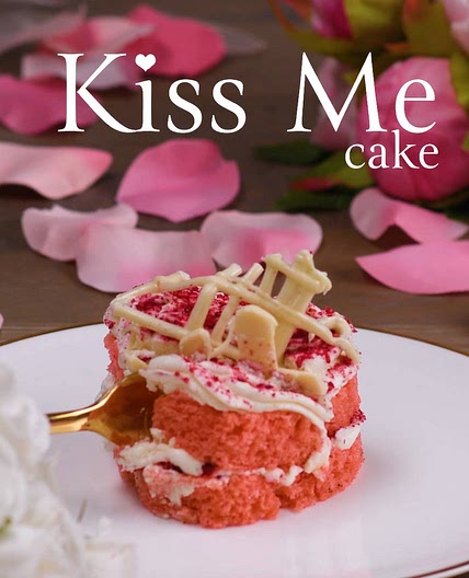Kiss Me Cake