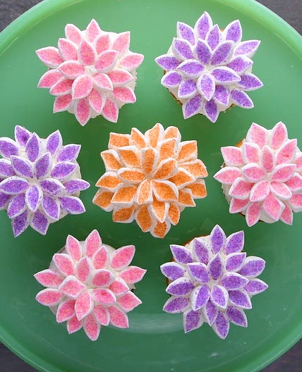 Flower Power Cupcakes | So Yummy