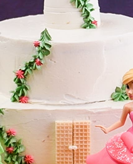 This Super Simple 3D Castle Cake is Fit for a Princess
