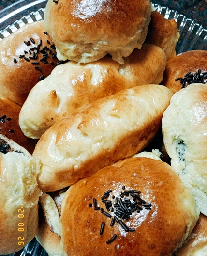 Roti coklat/keju (makes 20)