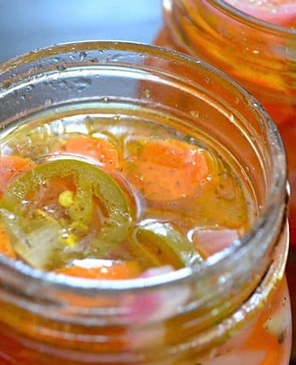 Spicy Pickled Carrots