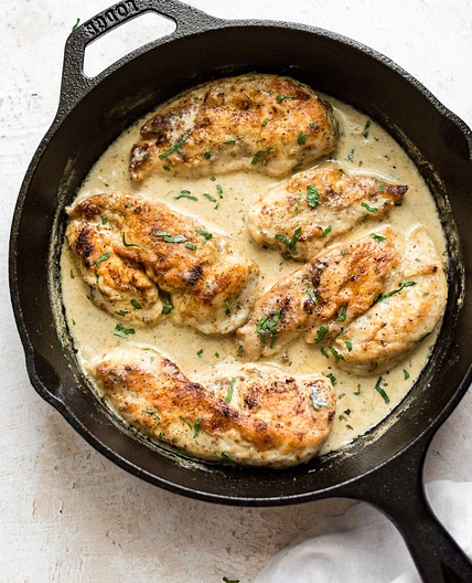 Creamy Chicken in White Wine Sauce