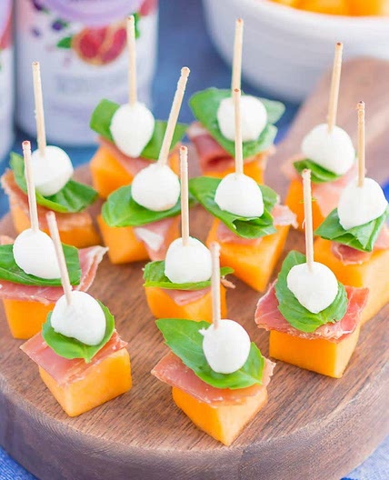 PROSCIUTTO MELON BITES