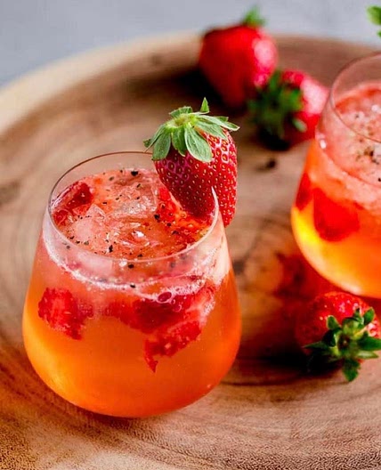 Strawberry Gin & Tonic