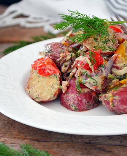 Salade de Pommes de Terre et Poivrons au Four avec Vinaigrette à l’Ail Confit et à l’Aneth