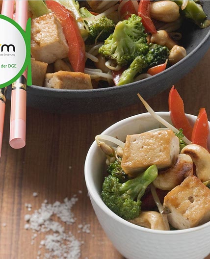 Tofu mit Brokkoli aus dem Wok