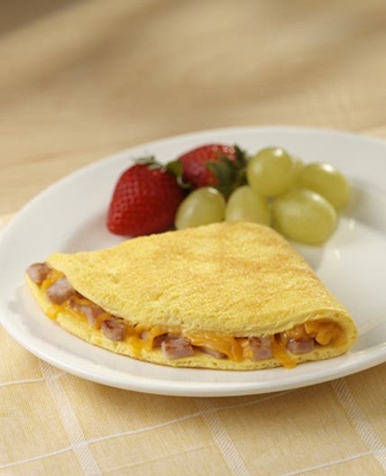 Canadian Bacon and Cheddar Cheese Omelet