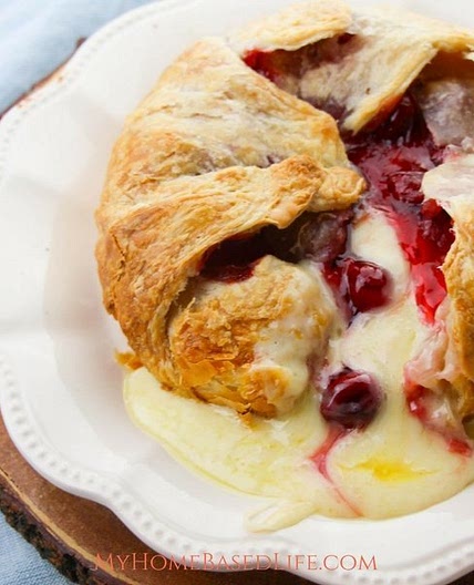 Baked Brie in Pastry