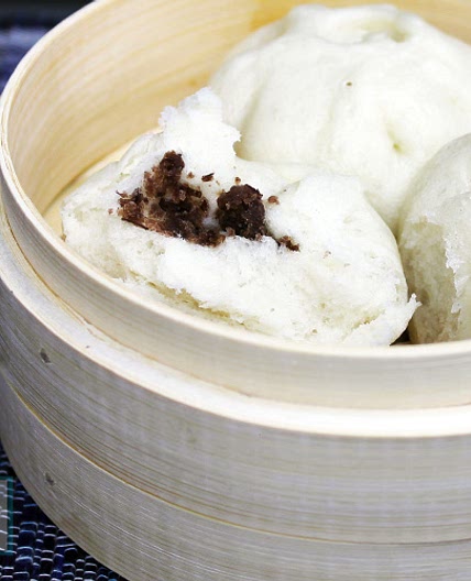 Chinese Steamed Red Bean Buns