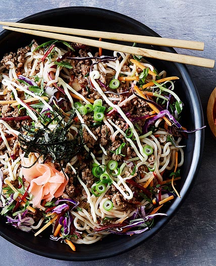 Quick beef mince yakisoba